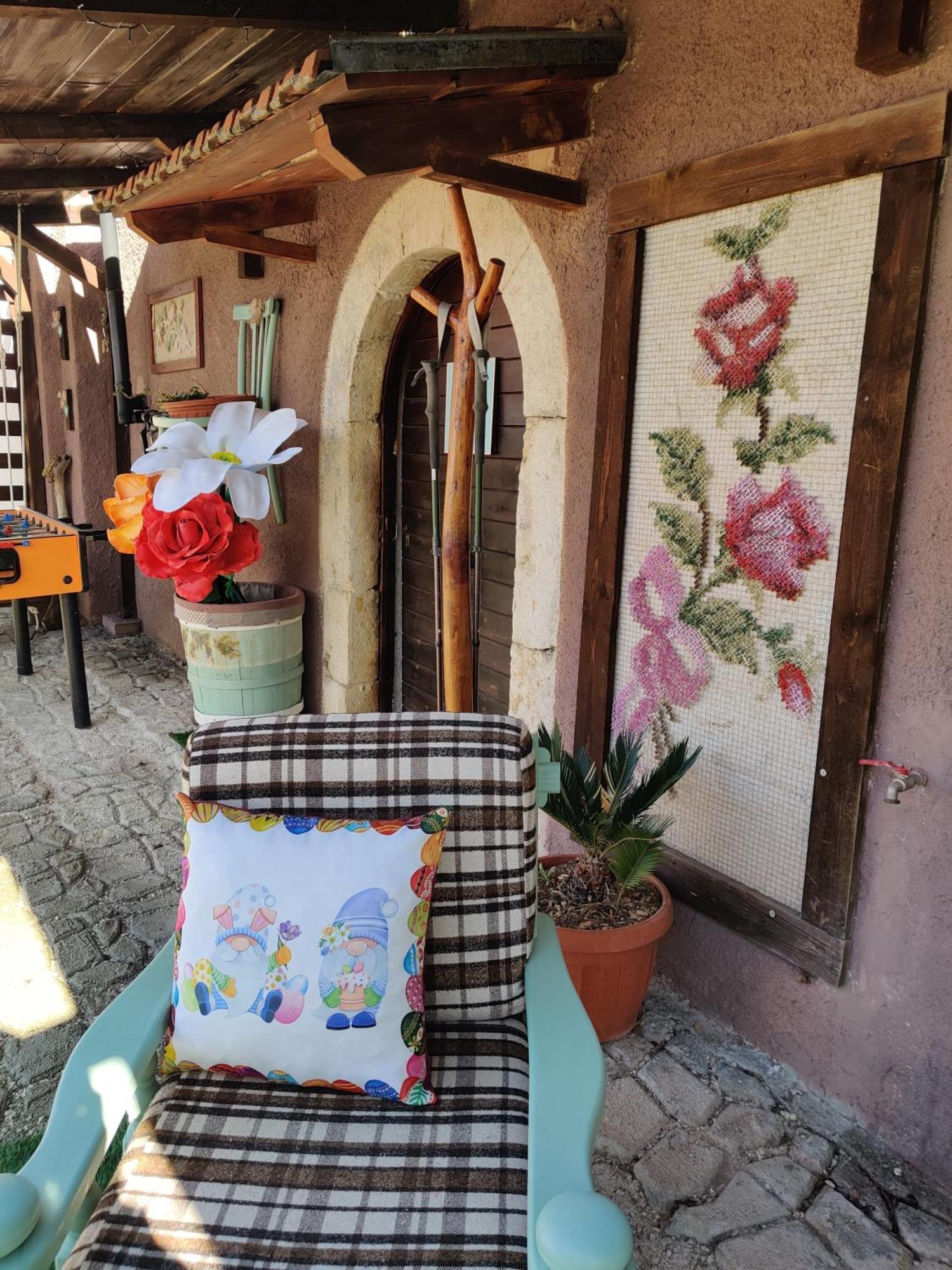 B&B Le Grette Gioia Dei Marsi Exteriör bild